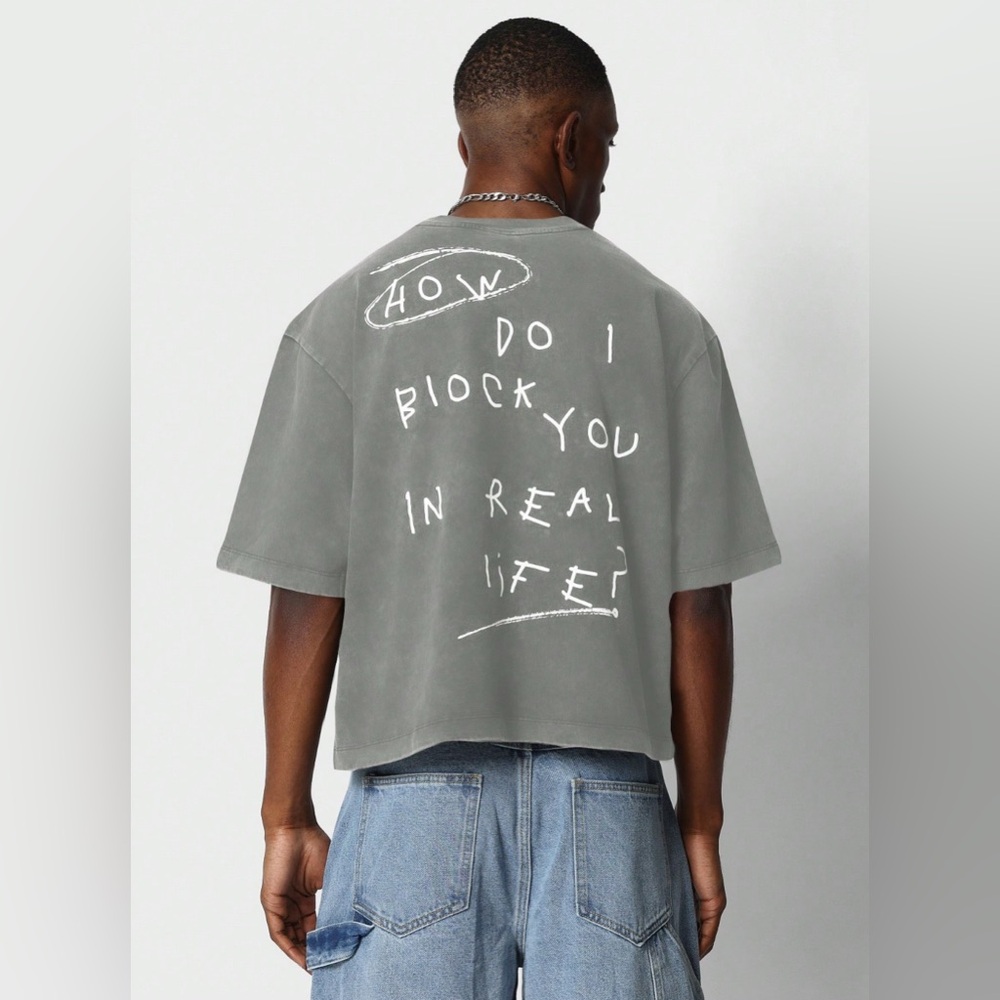 SUMWON Gray Graphic T-Shirt